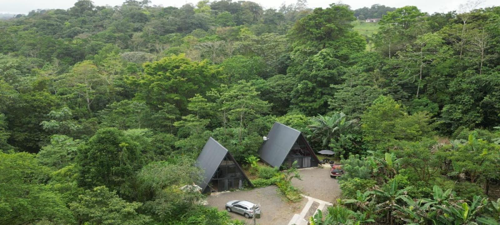 Yarumo Lodge, Rio Celeste Black Chalets Bijagua Exterior photo