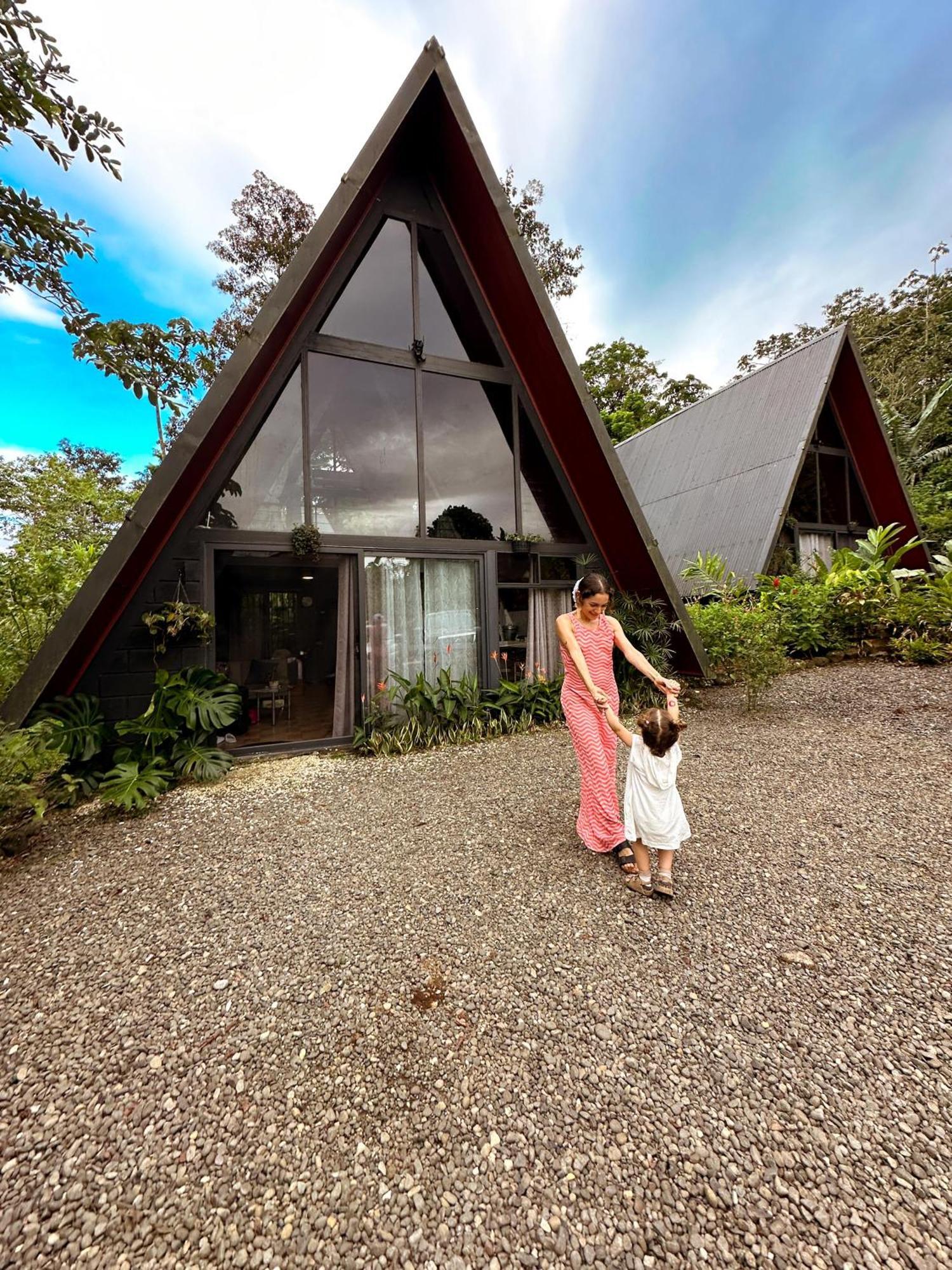 Yarumo Lodge, Rio Celeste Black Chalets Bijagua Exterior photo
